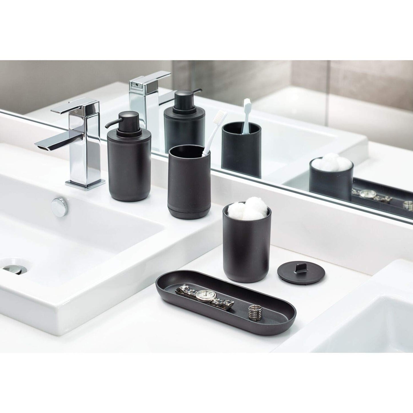 Bathroom set black